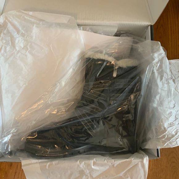 Nine West Davyd Wedge Buckle Booties Black Suede Leather Women's Winter Boot 8.5 - Picture 5 of 9